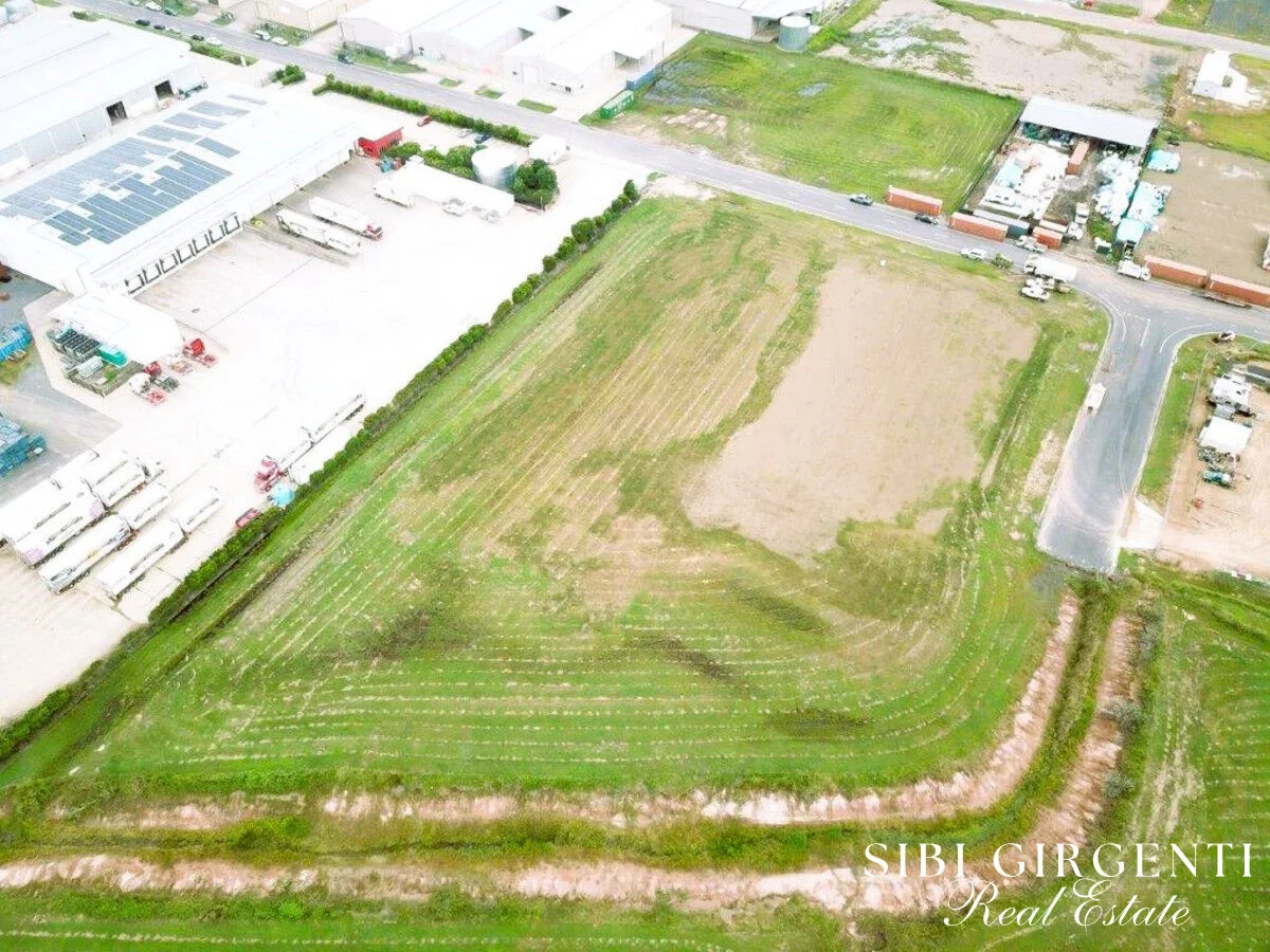 Additional image 5 of 8 Effley Street, Mareeba QLD 4880