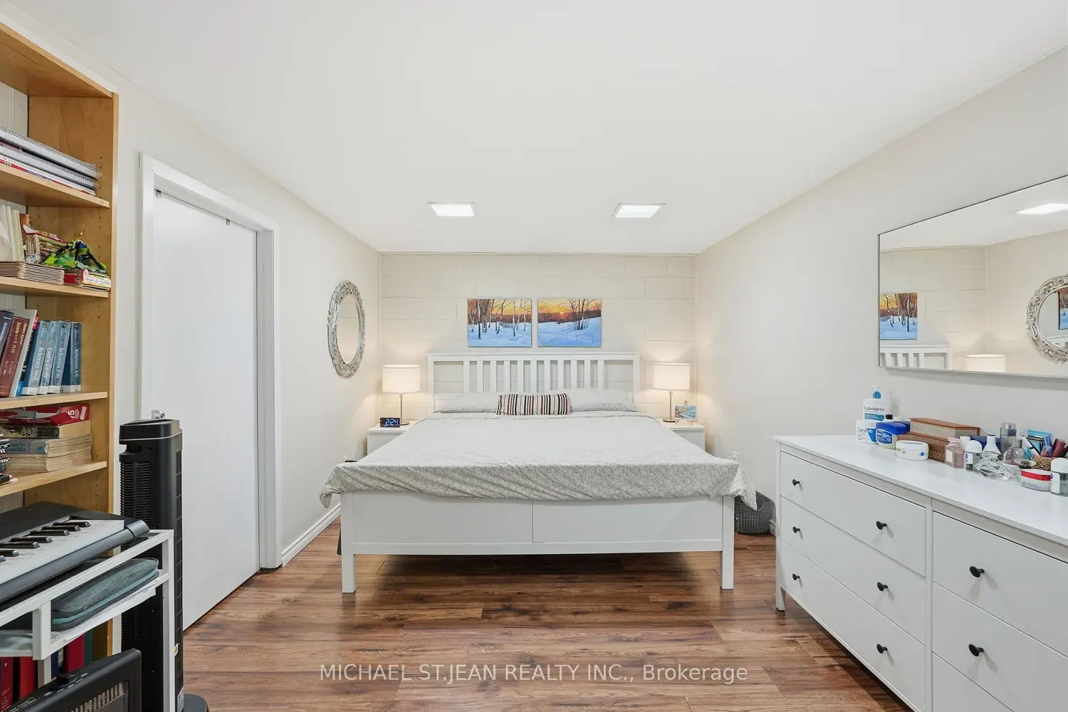 Additional image 18 of 1440 Garth Street 30