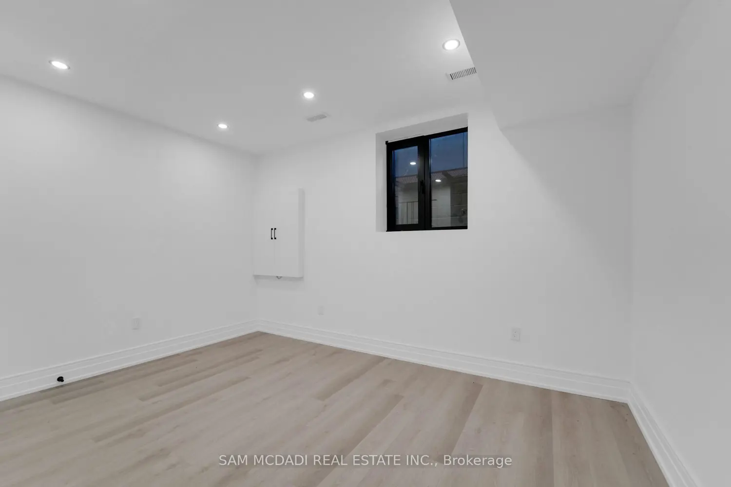 Additional image 14 of 468 Saville Crescent