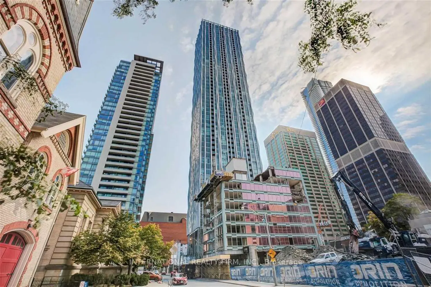 1 Yorkville Avenue 5409