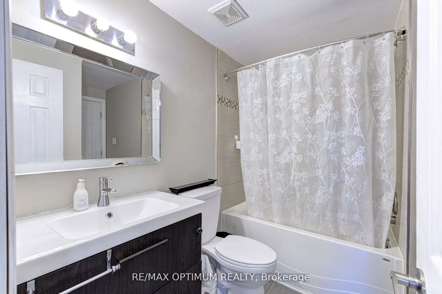 Additional image 13 of 2050 Upper Middle Road 81