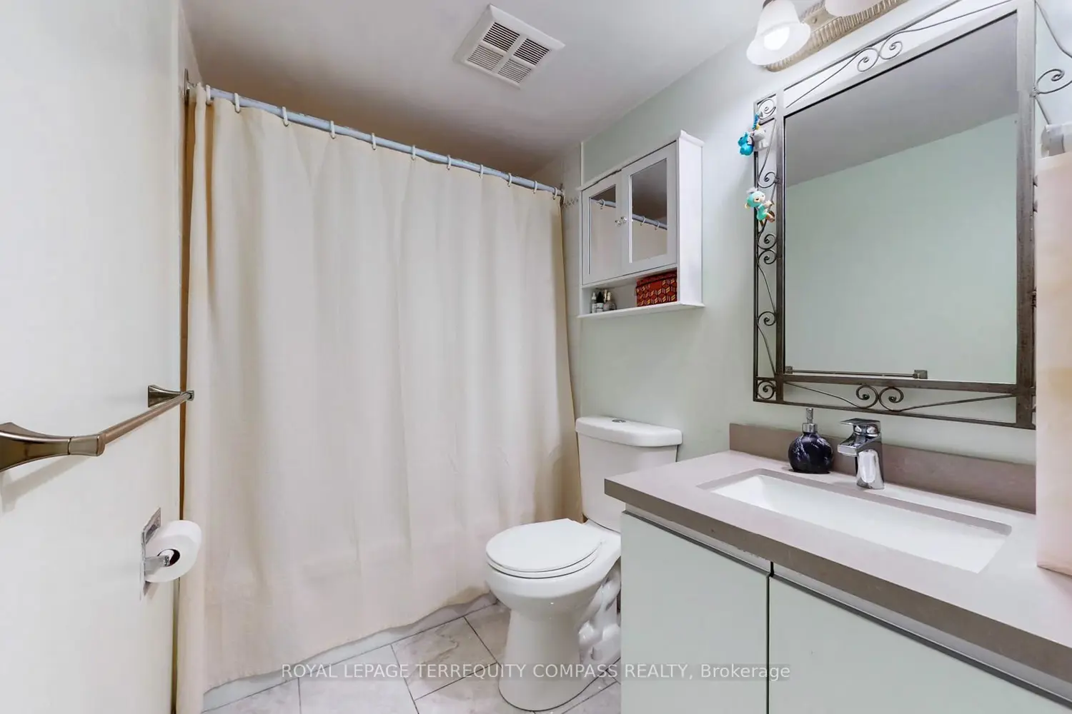 Additional image 13 of 1155 Bough Beeches Boulevard 208