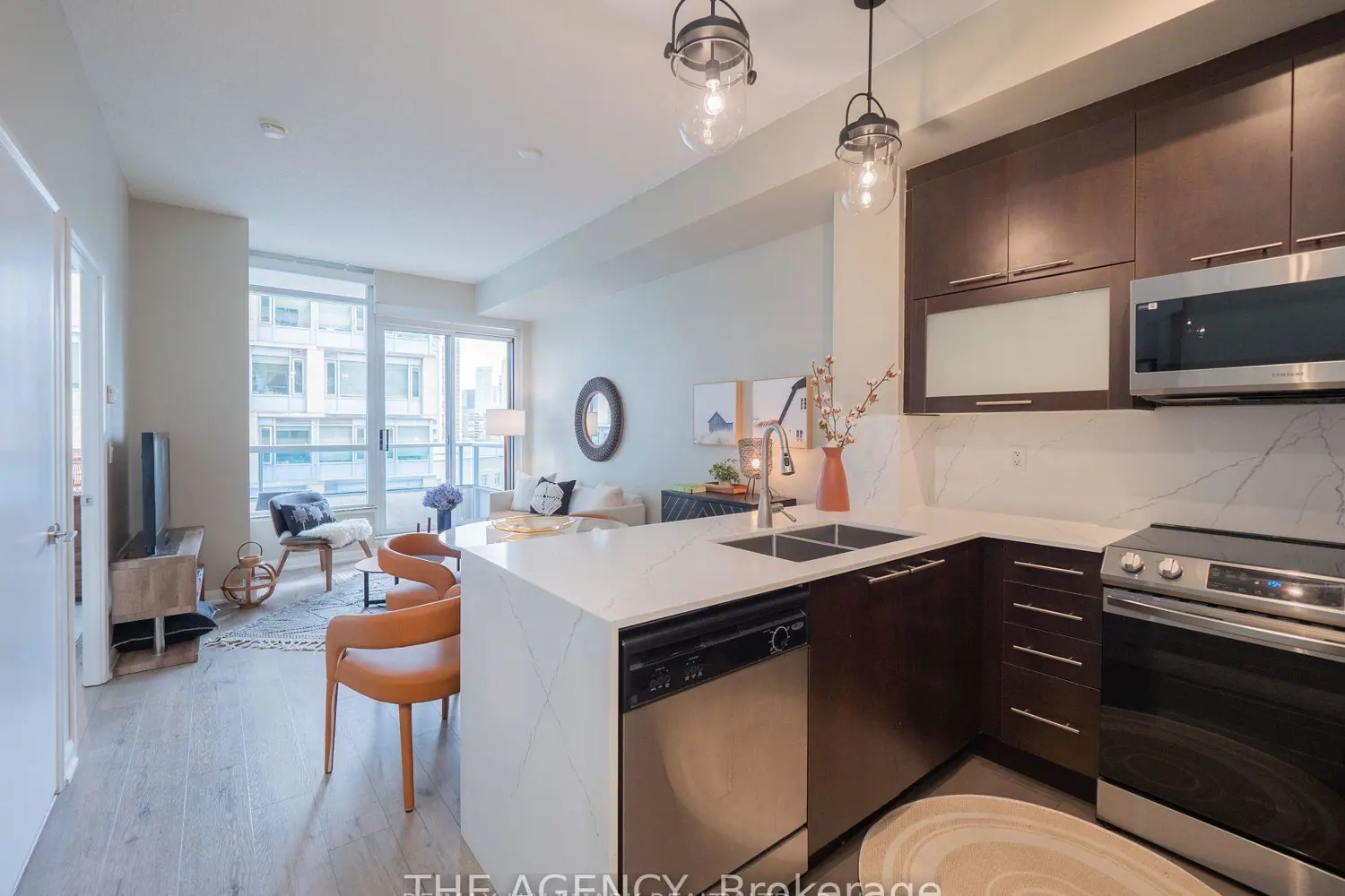 Additional image 5 of 500 Sherbourne Street 507