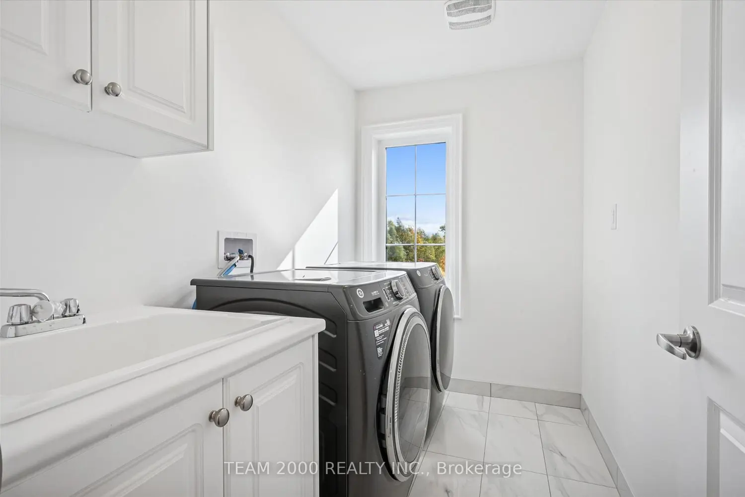 Additional image 16 of 120 Moss Drive