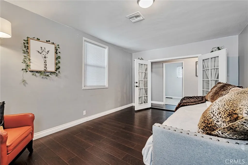 Additional image 18 of 70 W Claremont St, Pasadena, CA 91103