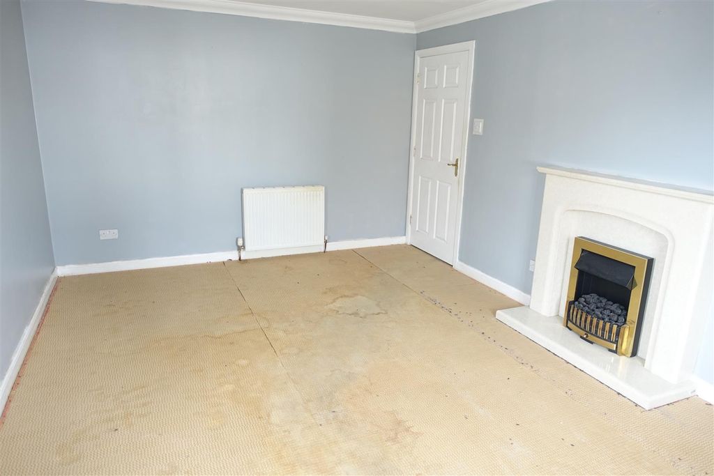 Additional image 3 of 2 bed flat for saleBridgend Gardens, Bathgate EH48