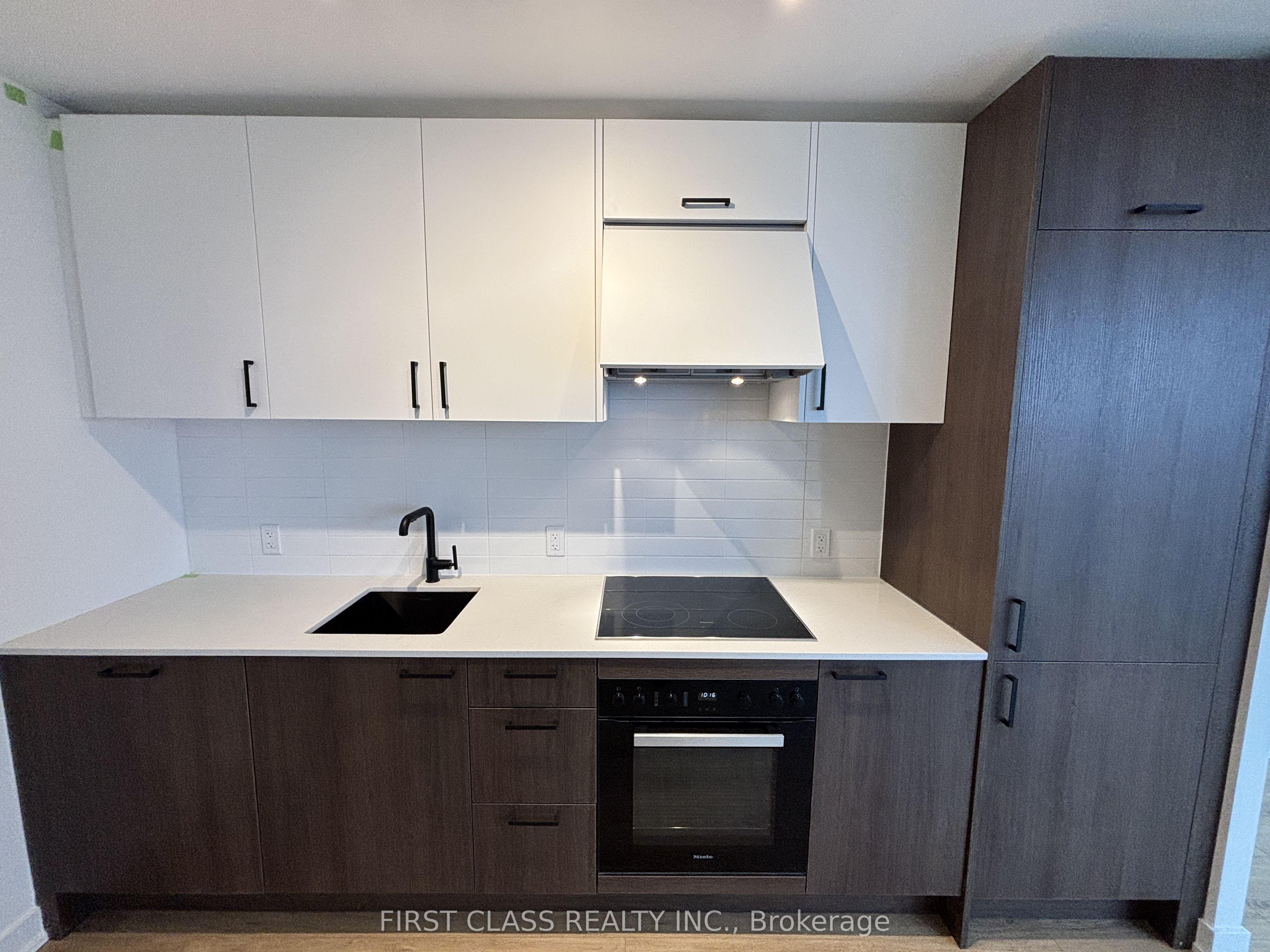 2010-1 Quarrington Lane, Toronto, ON, M3C 1H7