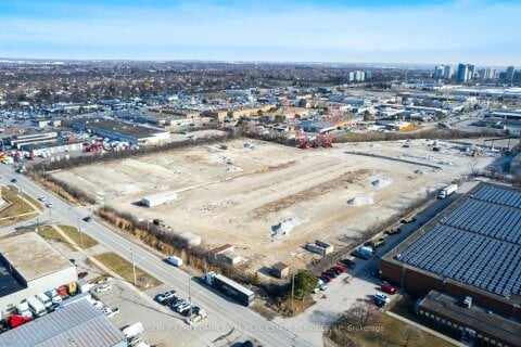 Additional image 3 of Opt. 1-35 Rutherford Road S, Brampton, ON, L6W 3J3