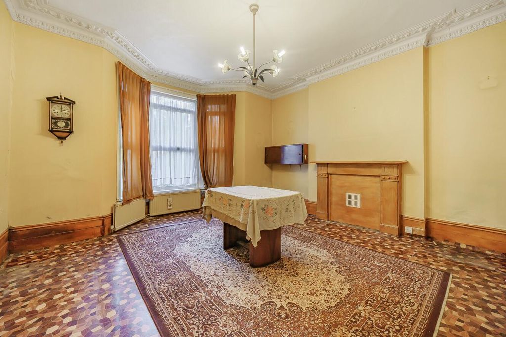 Additional image 2 of 6 bed semi-detached house for saleLennard Road, Penge, London SE20