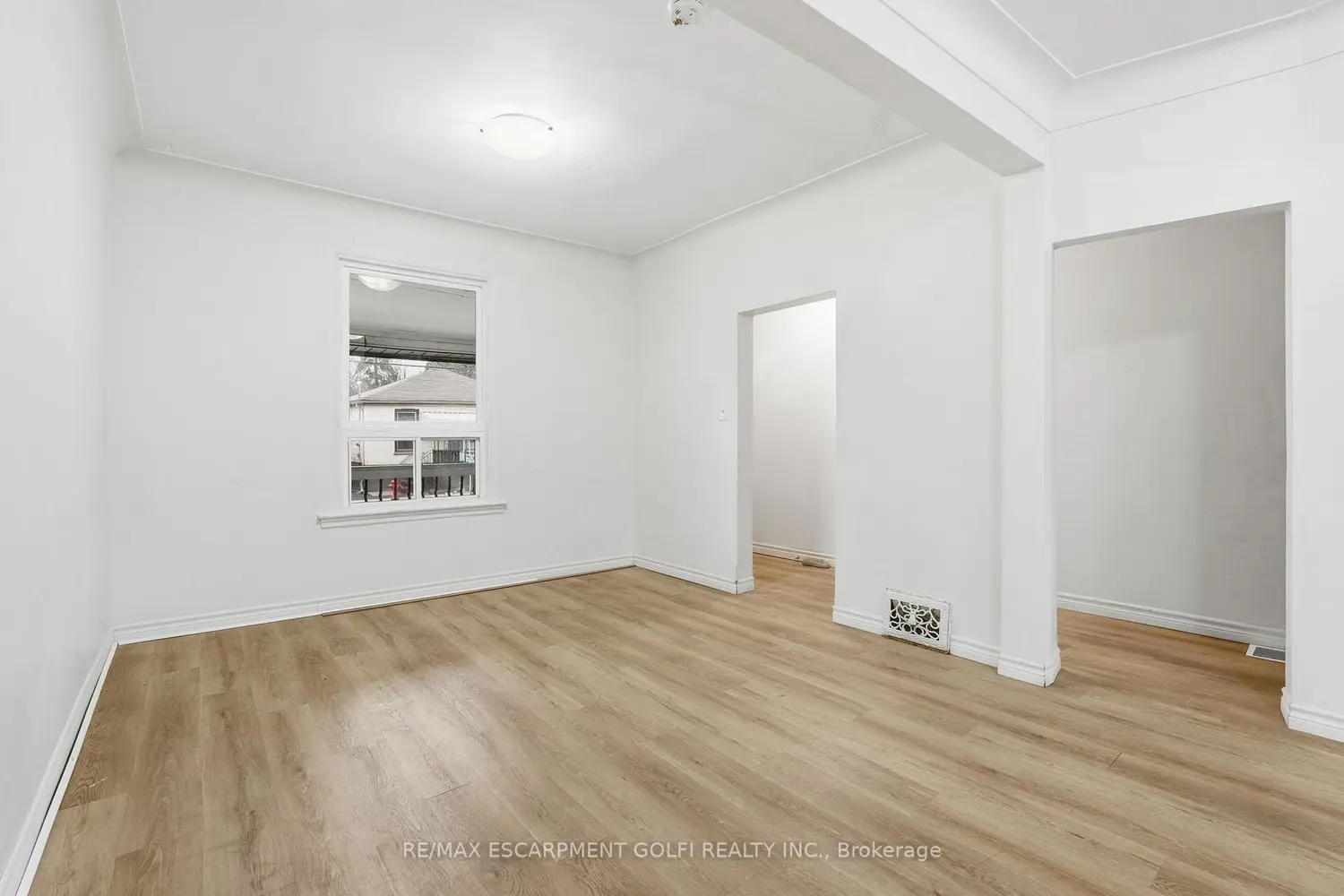 Additional image 4 of 39 Burlington Street