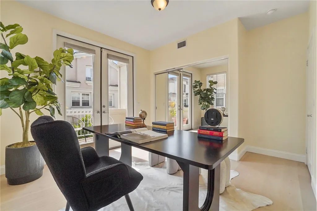 Additional image 20 of 7831 Daisy Circle, Huntington Beach, CA 92648