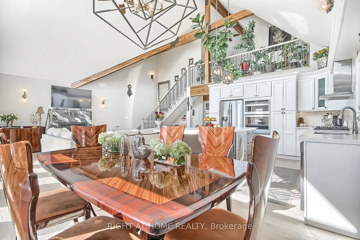 Additional image 2 of 26 Beach Road