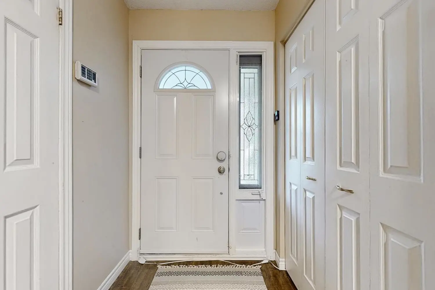 Additional image 4 of 3453 Hannibal Road