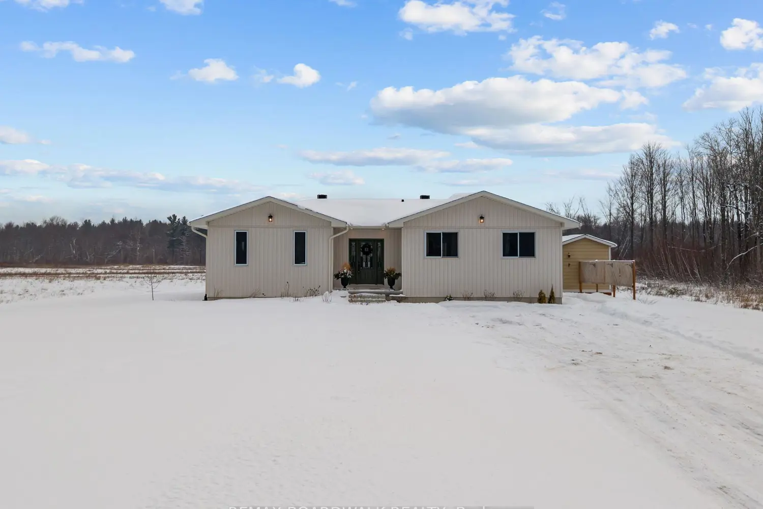 1606 Pittston Road photo 3