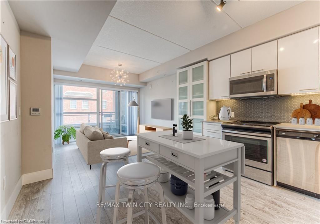 210-15 Prince Albert Boulevard, Kitchener, ON, N2H 0C2