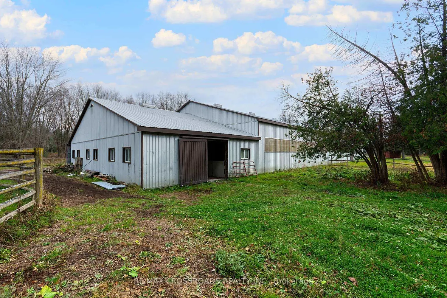 Additional image 18 of 2726 9Th Line