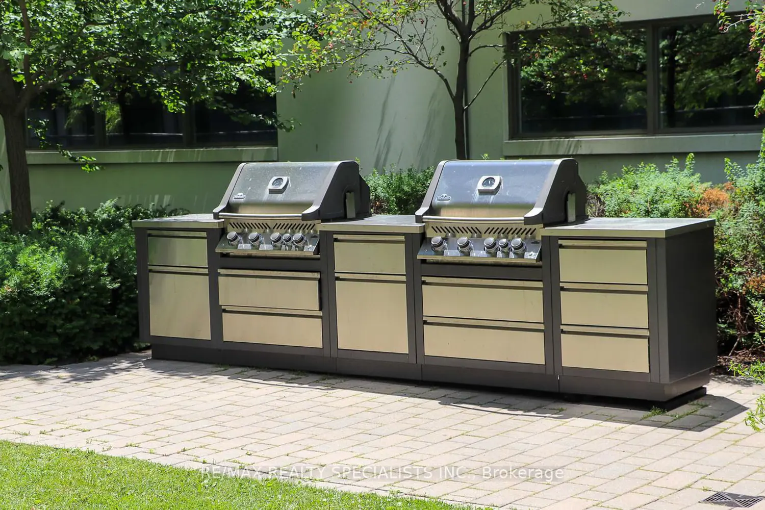 Additional image 18 of 50 Absolute Avenue 909