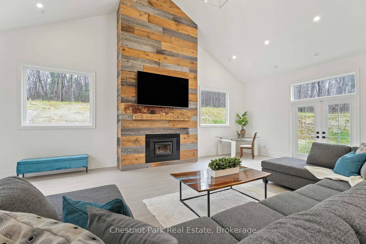 Additional image 3 of 1153 Deer Lake Road