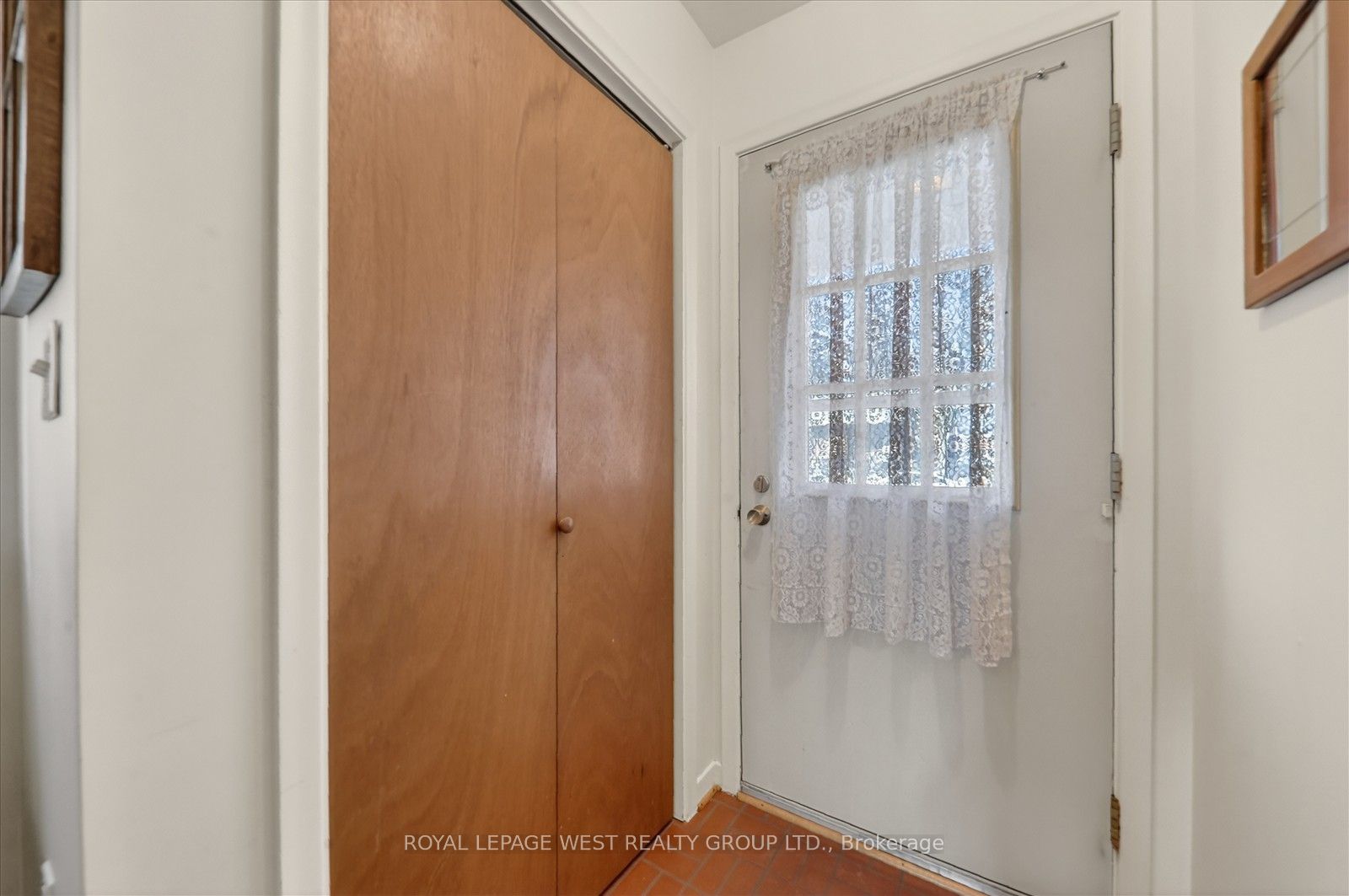 Additional image 4 of 35 Roxaline Street, Toronto, ON, M9P 2Z1