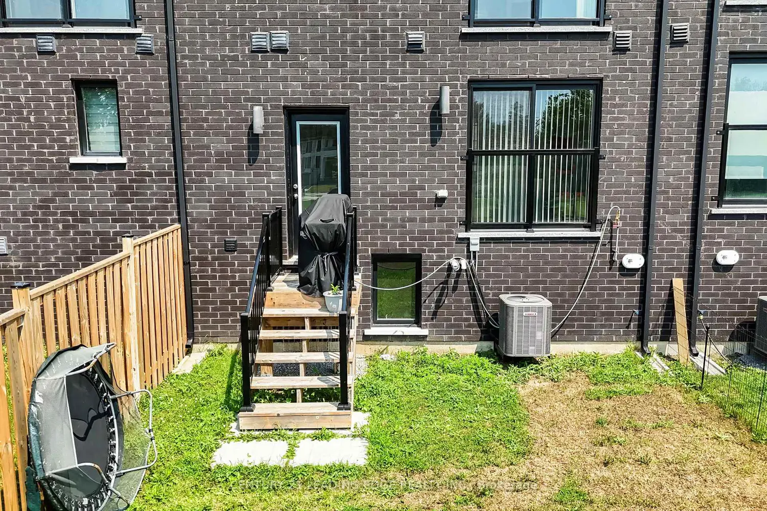 Additional image 6 of 1362 Gull Crossing