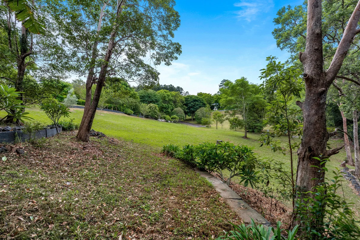 Additional image 10 of 2/4-6 Allinga Street, Mount Lofty QLD 4350