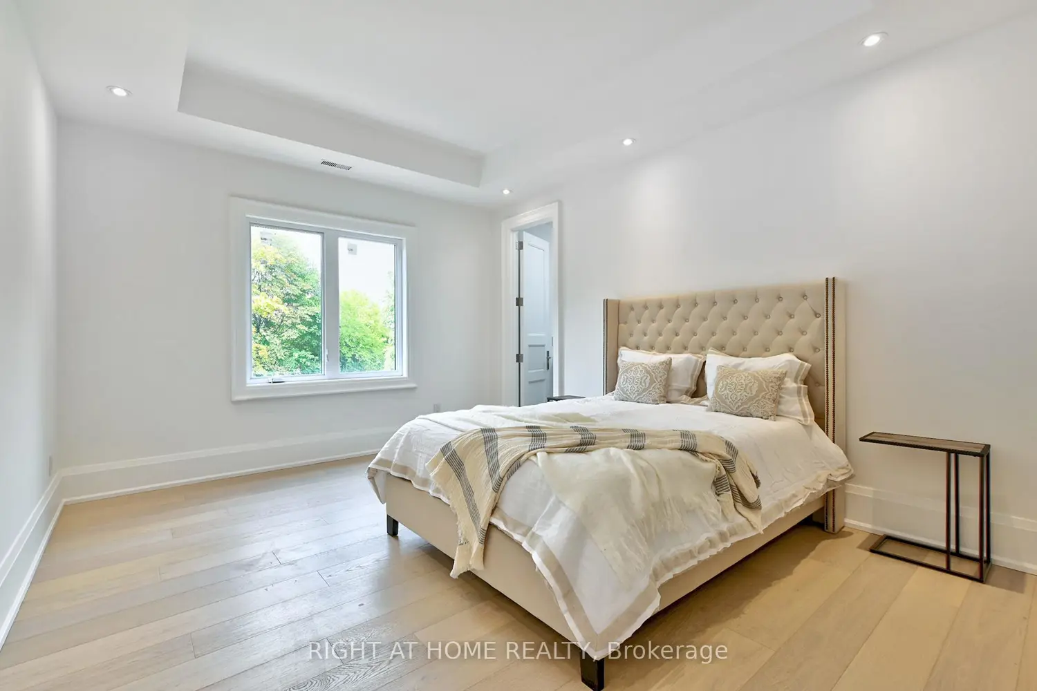 Additional image 14 of 27 Hurlingham Crescent