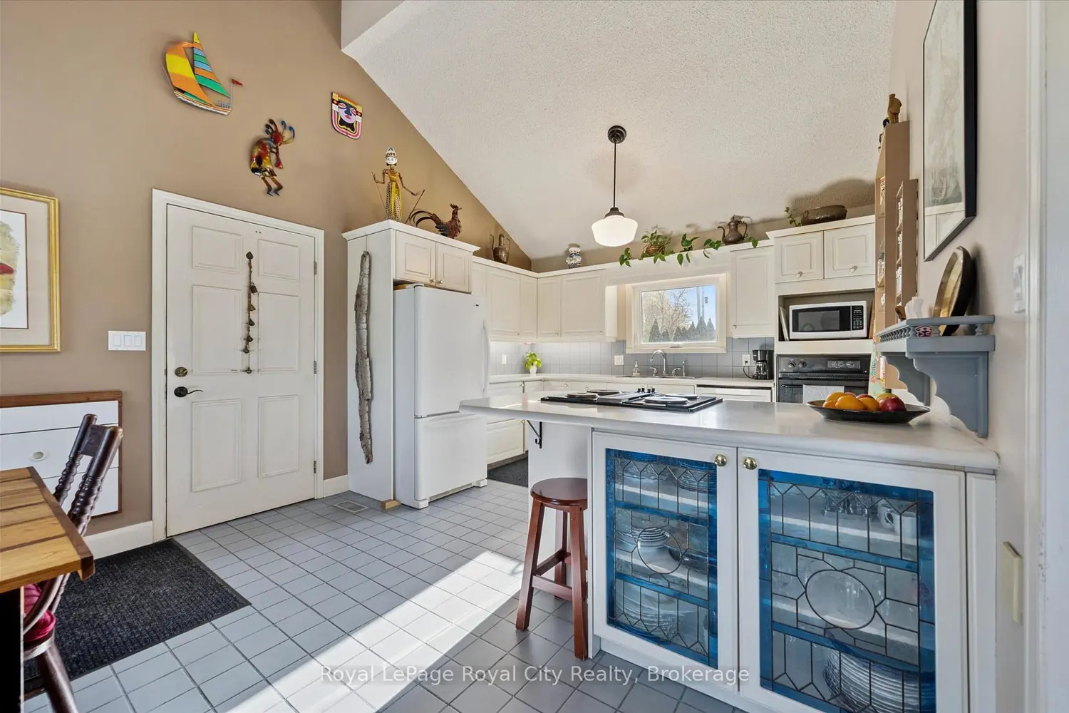 Additional image 11 of 8060 Wellington Rd 18 Road