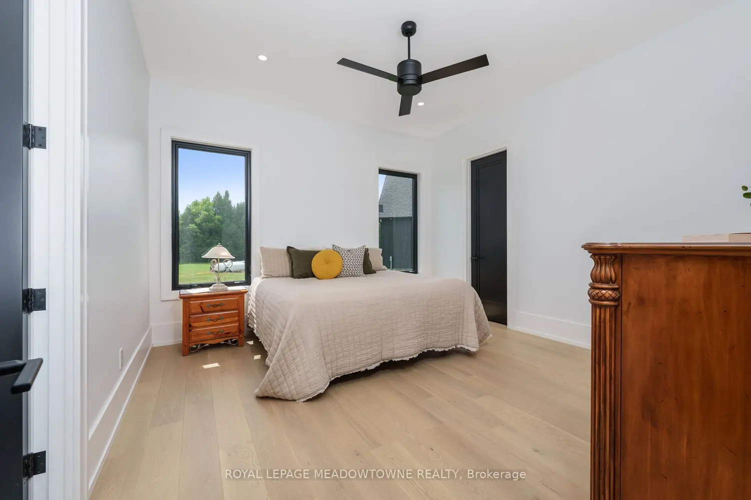 Additional image 13 of 6089 First Line