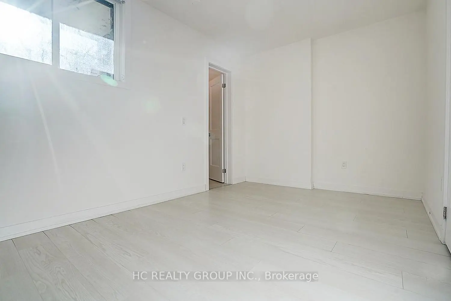Additional image 18 of 57 Finch Avenue 31