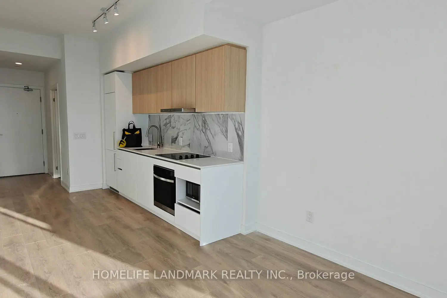 Additional image 7 of 1100 Sheppard Avenue Lph20