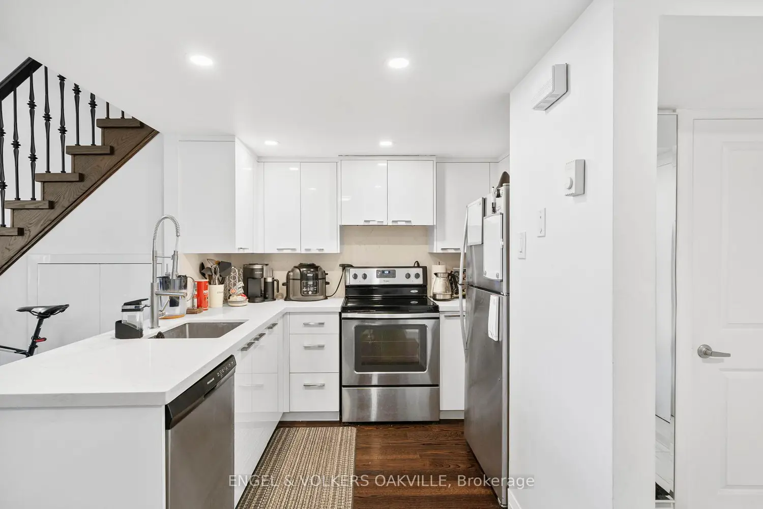 Additional image 3 of 100 Bronte Road 416