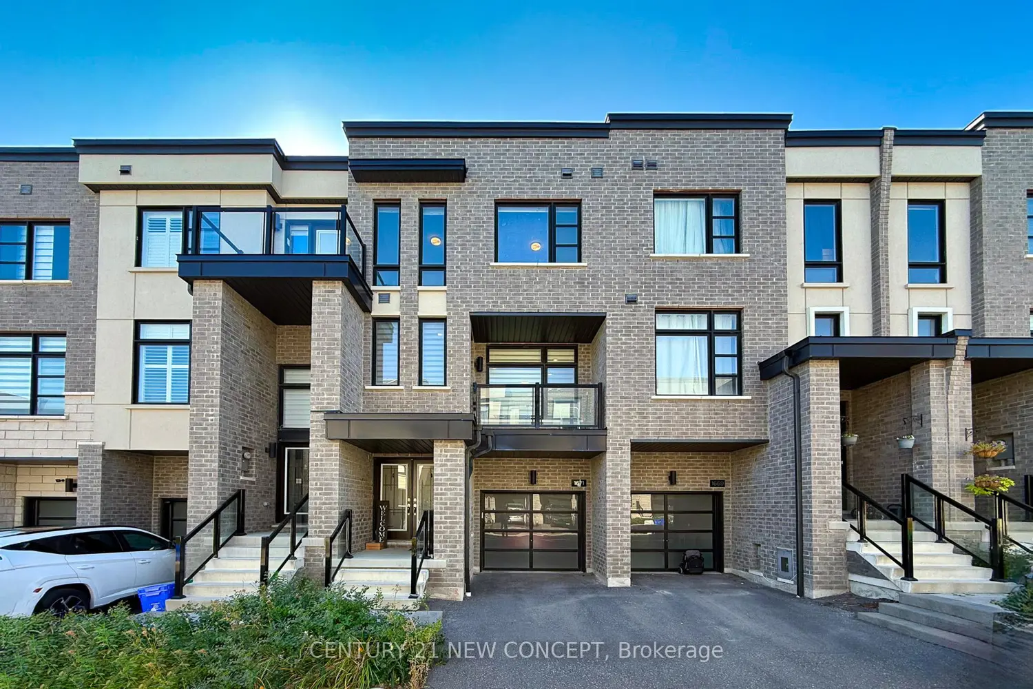 1671 Hidden Valley Glen