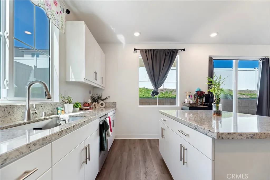 Additional image 75 of 364 Castaic Way, Rialto, CA 92377