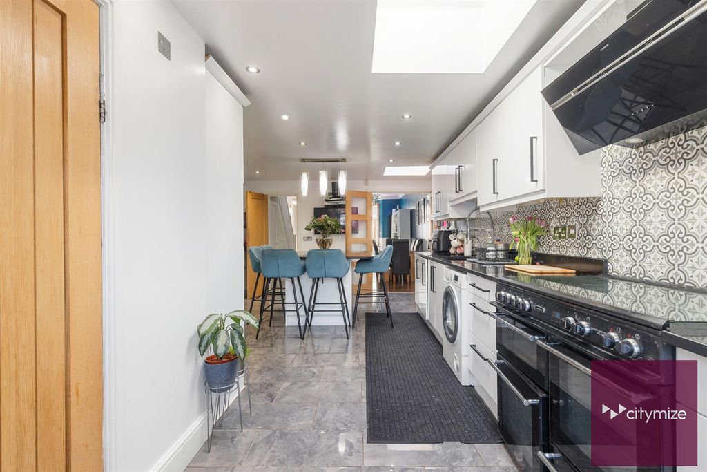 Additional image 7 of 3 bed terraced house for salePrestbury Road, Forest Gate, London E7