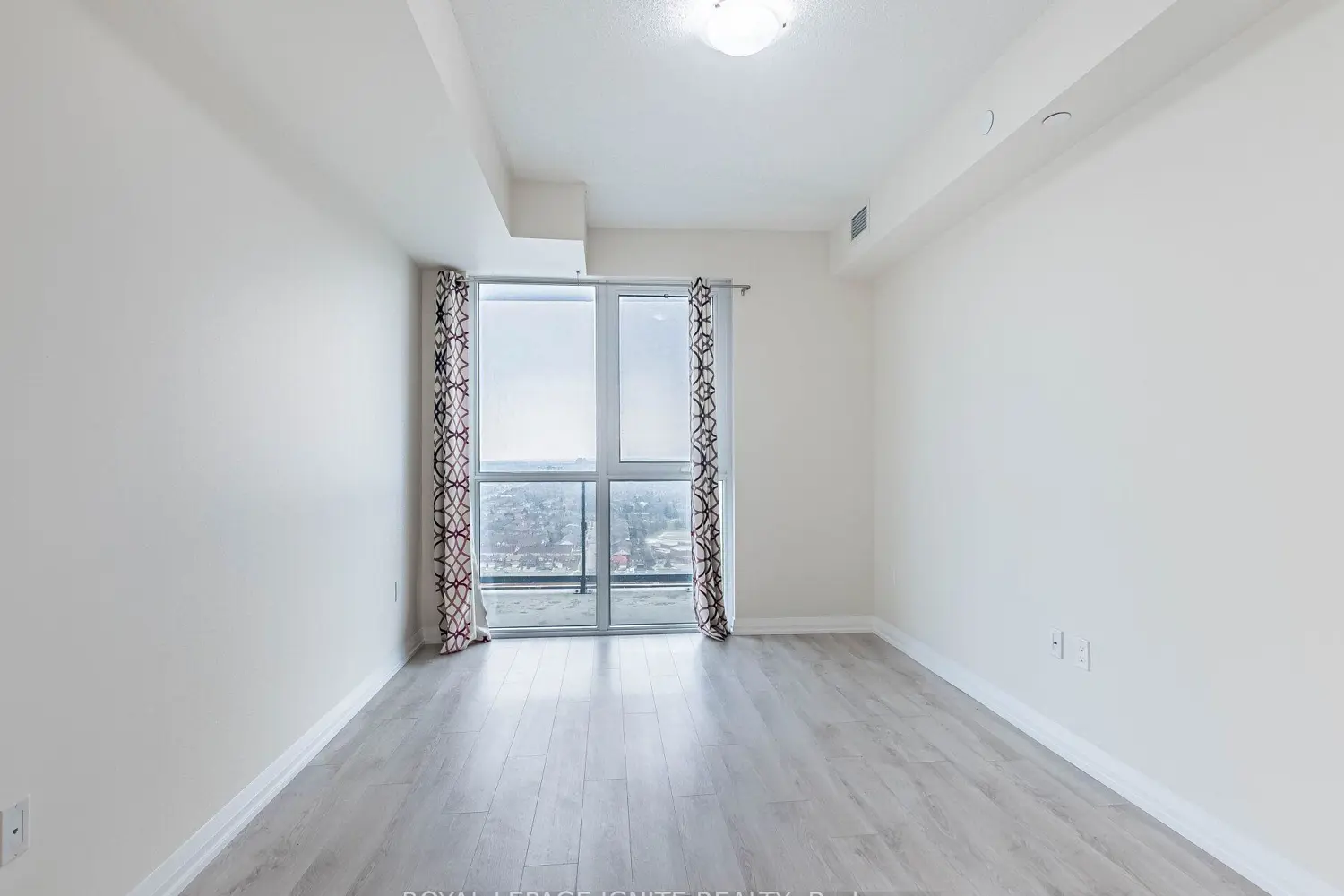 Additional image 6 of 35 Watergarden Drive 2516