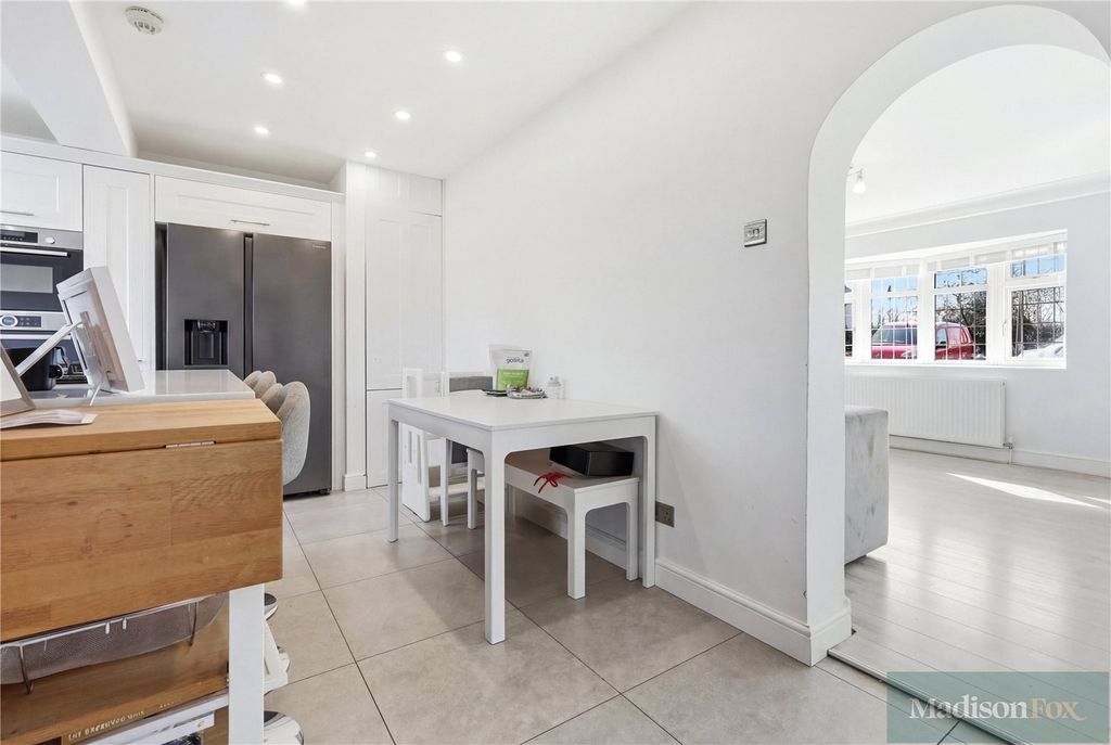 Additional image 5 of 3 bed semi-detached house for saleGravel Close, Chigwell, Essex IG7