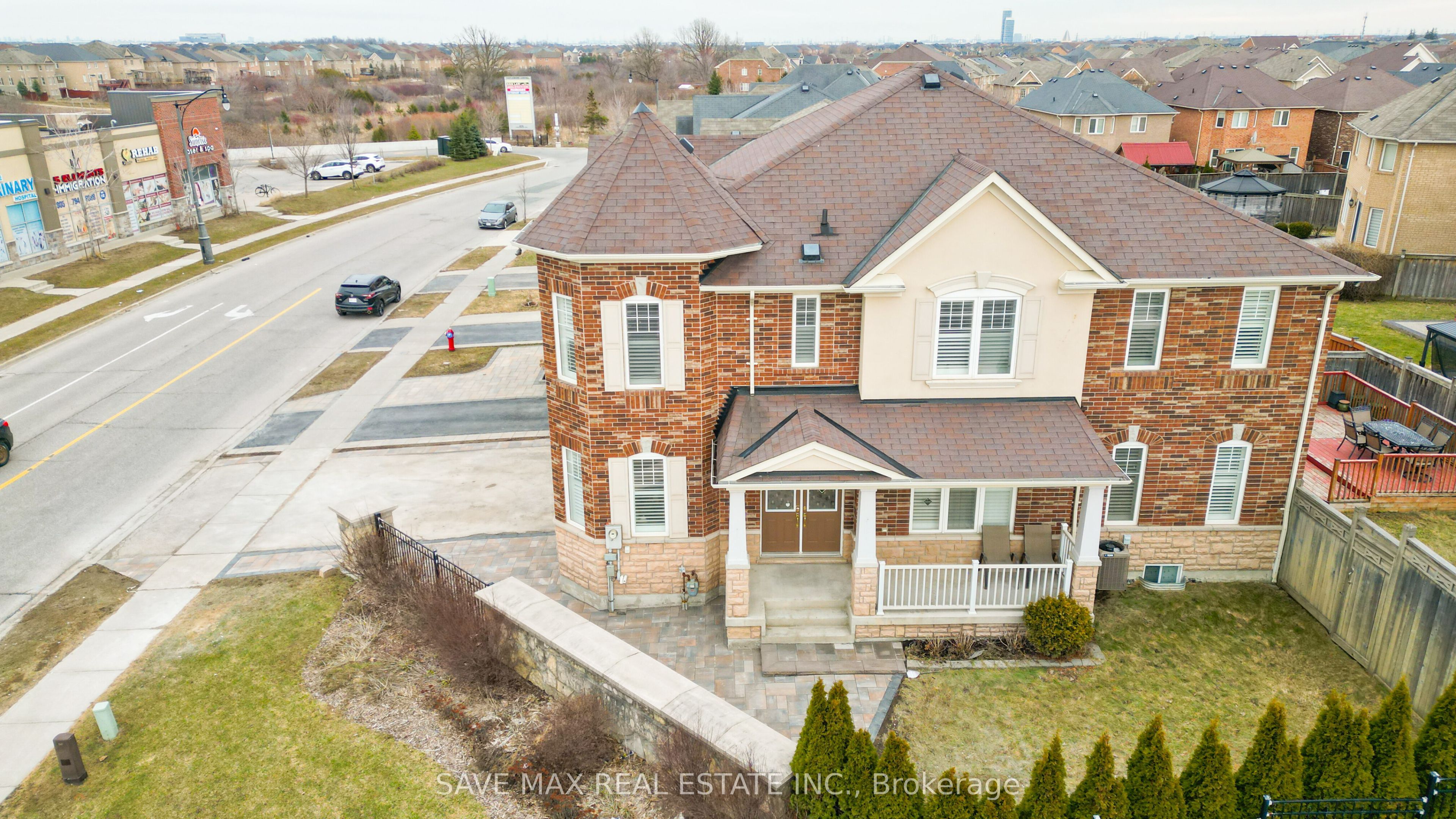 Additional image 3 of 198 Gardenbrooke Trail, Brampton, ON, L6P 3C8