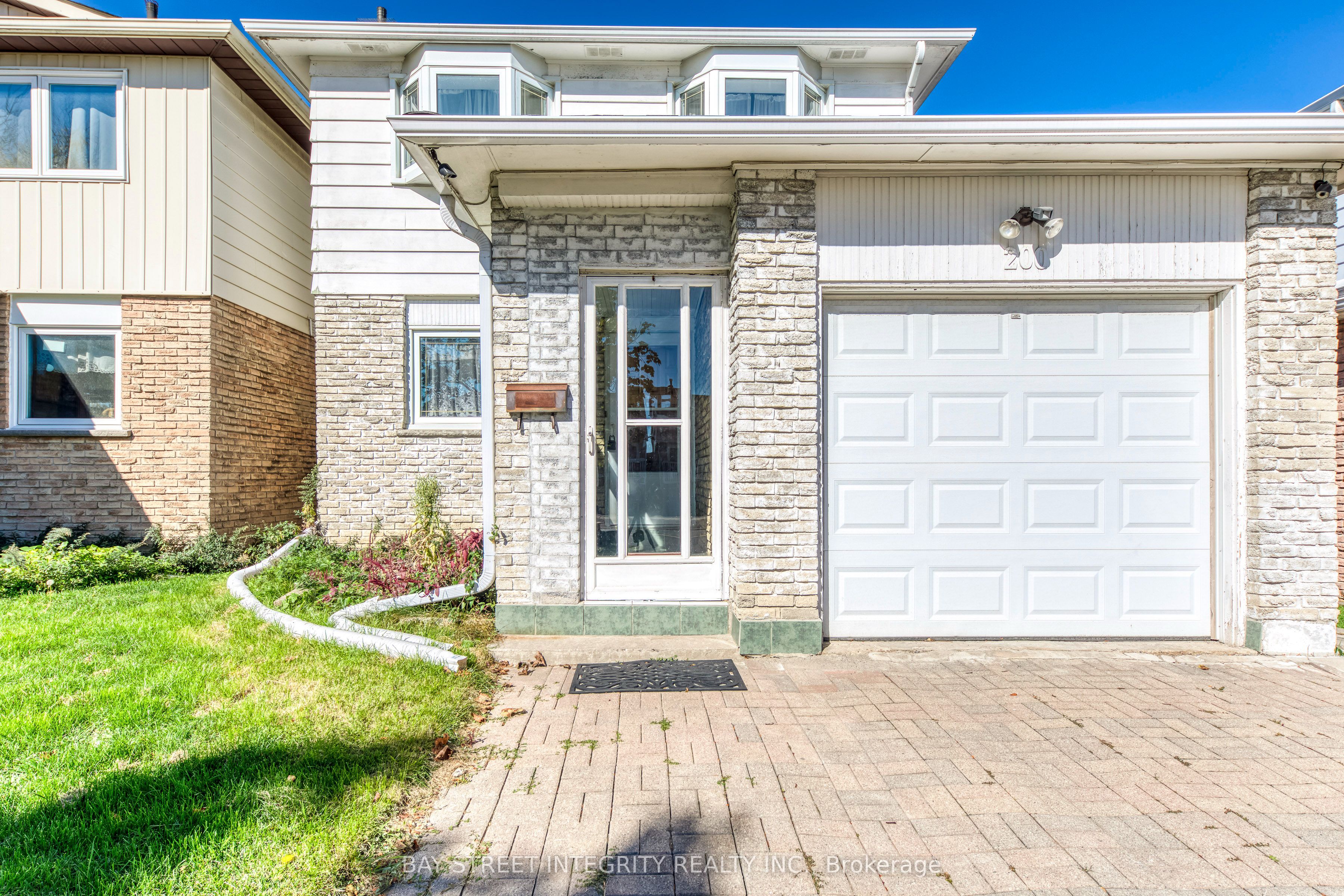 Additional image 4 of 200 Invergordon Avenue, Toronto, ON, M1S 4A1