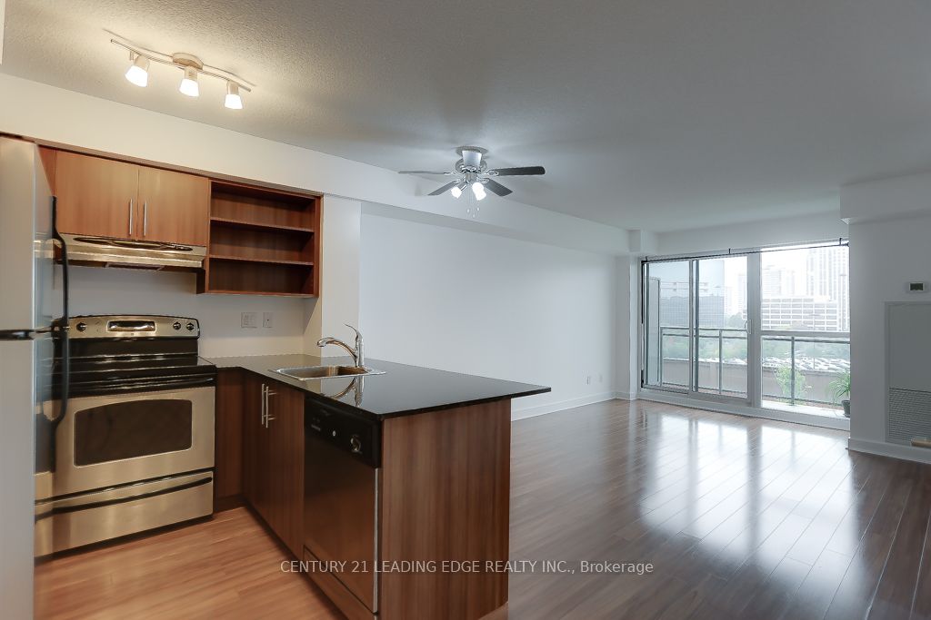 Additional image 3 of 321-120 Dallimore Circle, Toronto, ON, M3C 4J1