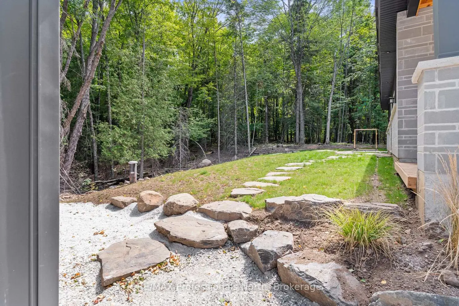 Additional image 5 of 1076 Angel Road