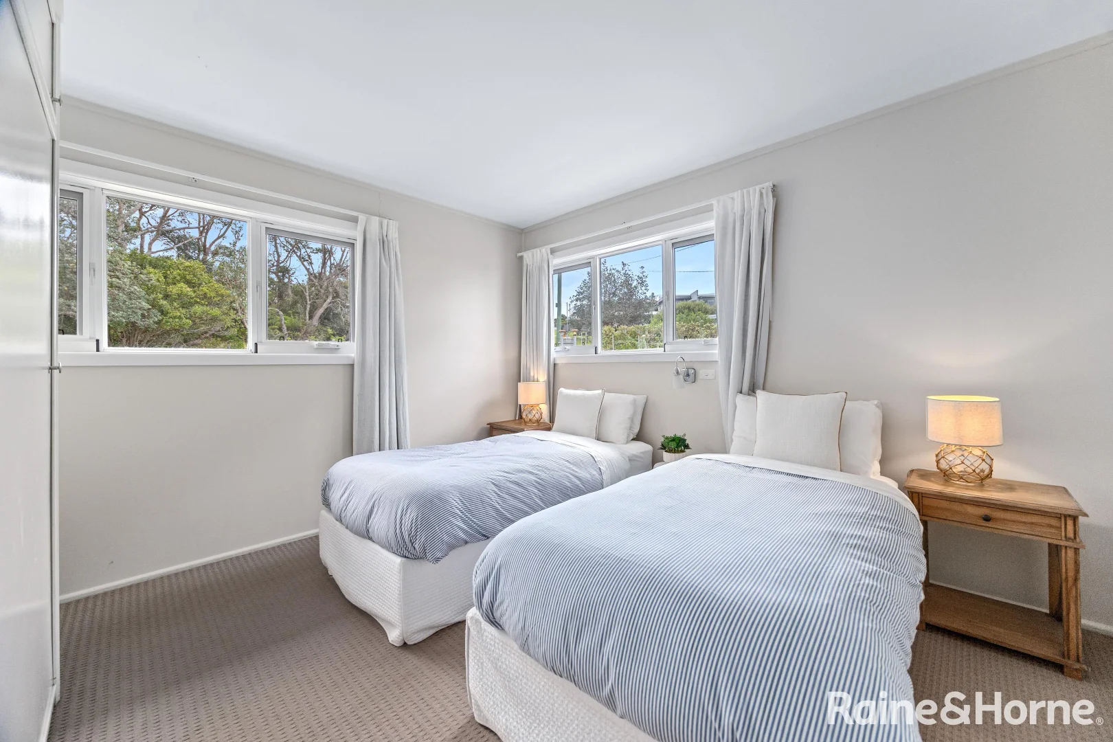 Additional image 21 of 5 Cliff Avenue, Mollymook Beach NSW 2539