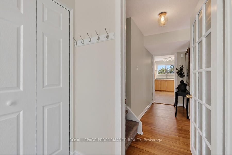 Additional image 3 of 30 Mulvagh Avenue, Ottawa, ON, K2E 6M6