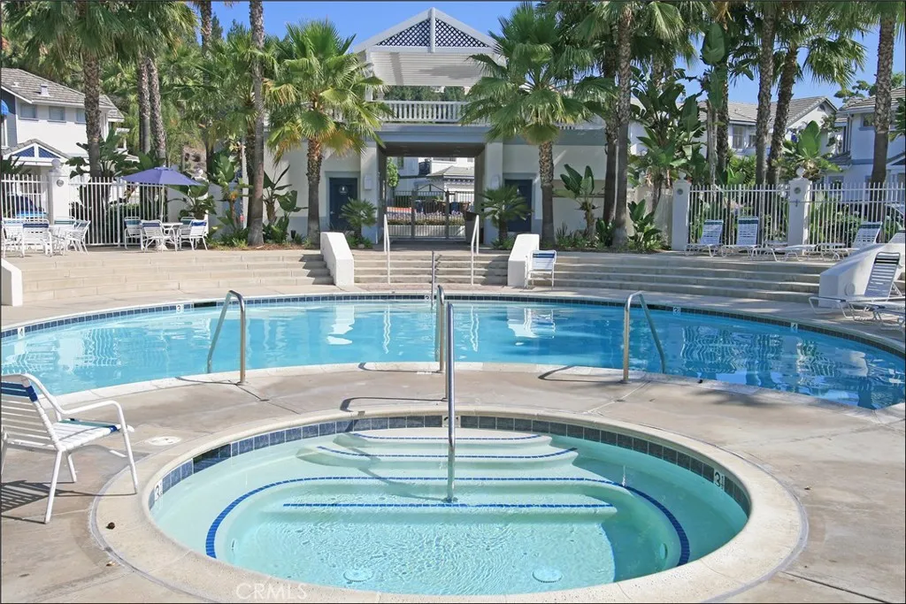 84 Carlsbad Ln, Aliso Viejo, CA 92656