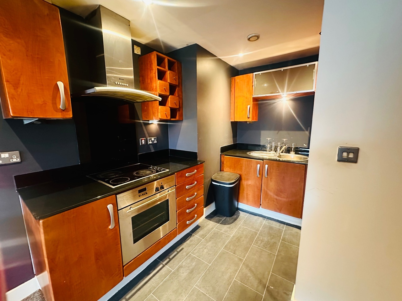 1 Bed Flat, Armouries Way, LS10, N1 7GU