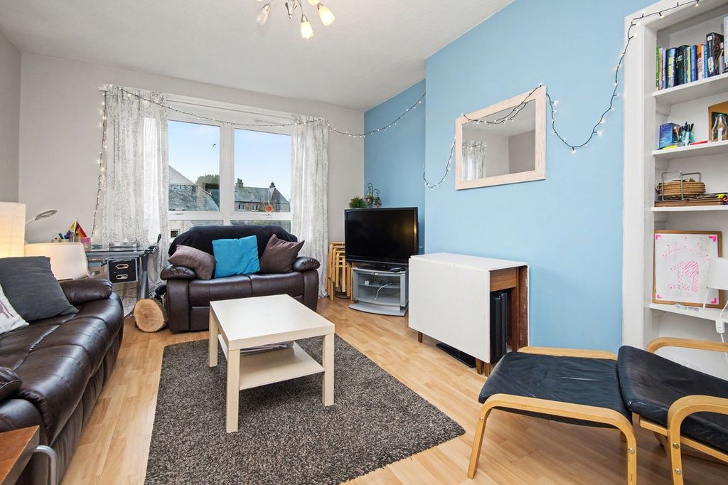 Additional image 2 of 4 bed flat for saleSandyhill Crescent, St Andrews KY16