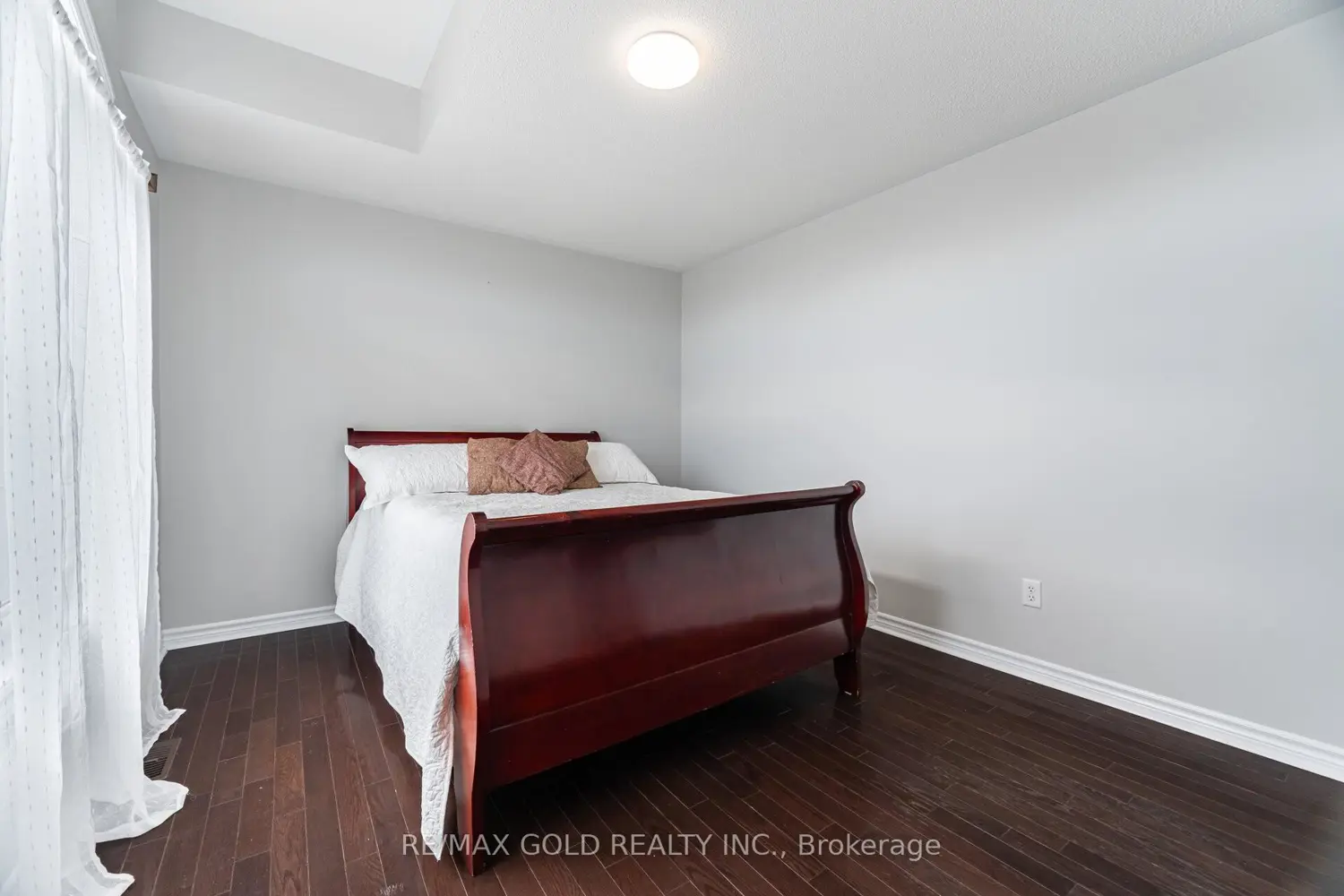 Additional image 12 of 15 Oakhaven Road