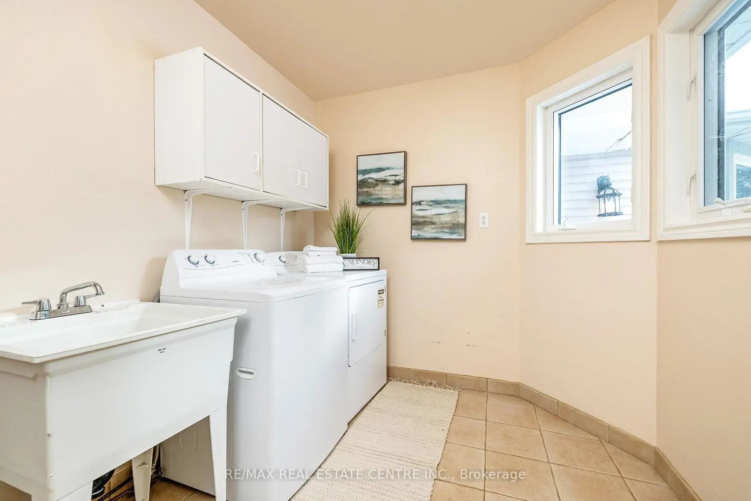 Additional image 14 of 5989 Ninth Line