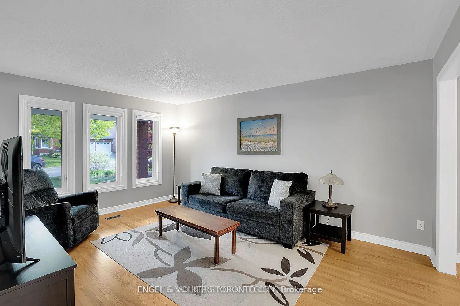 24 Timber Valley Avenue photo 5