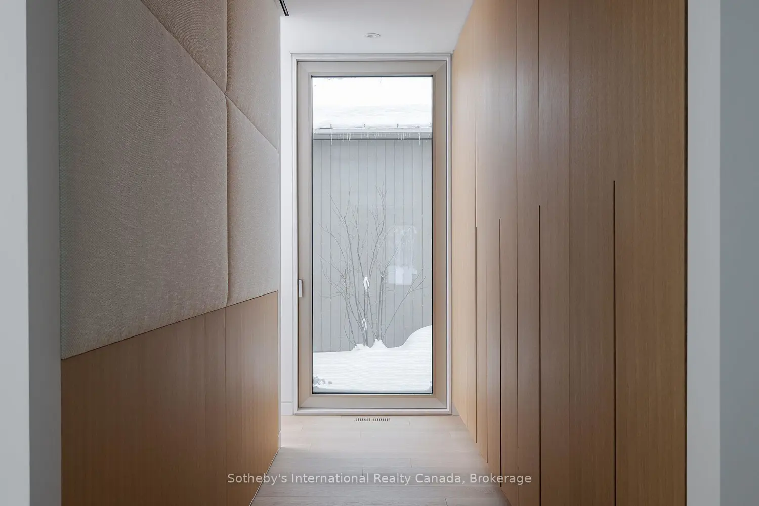 Additional image 10 of 395910 11Th Line