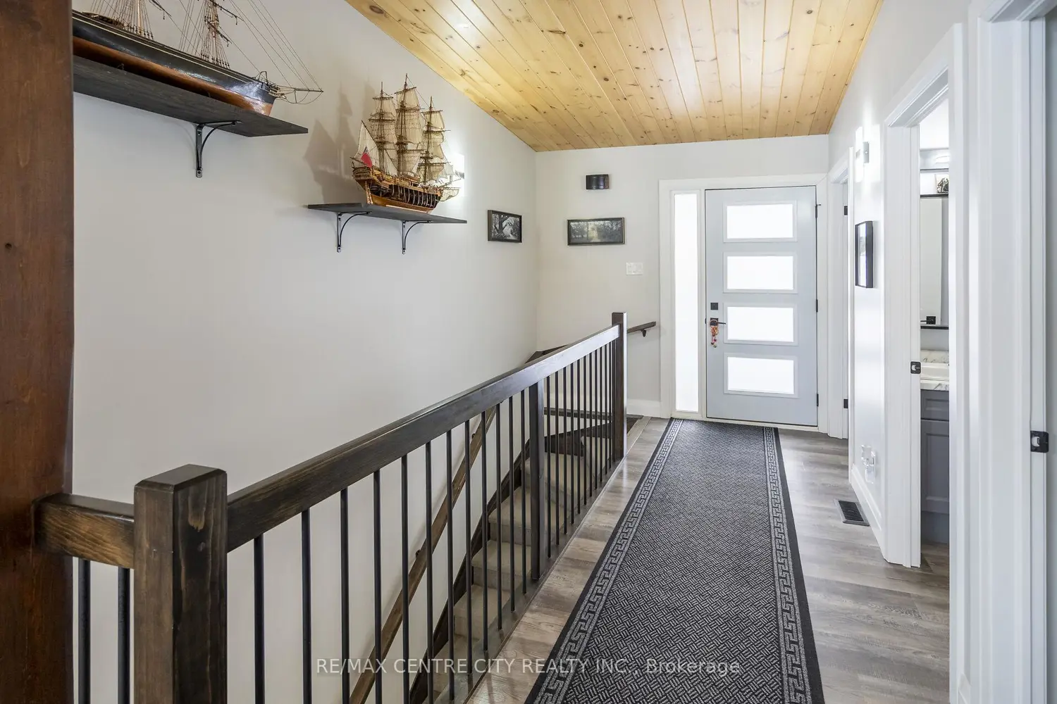 143273 Hawkins Road photo 2
